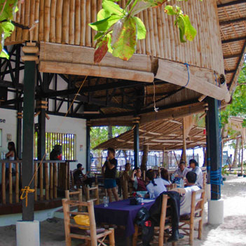 craic house restaurant malapascua